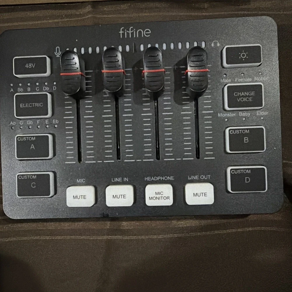 Fifine Ampligame SC3 Gaming Audio Mixer RGB USB Interface Podcast Streaming